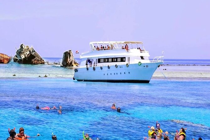 Ras Mohamad Island by Boat